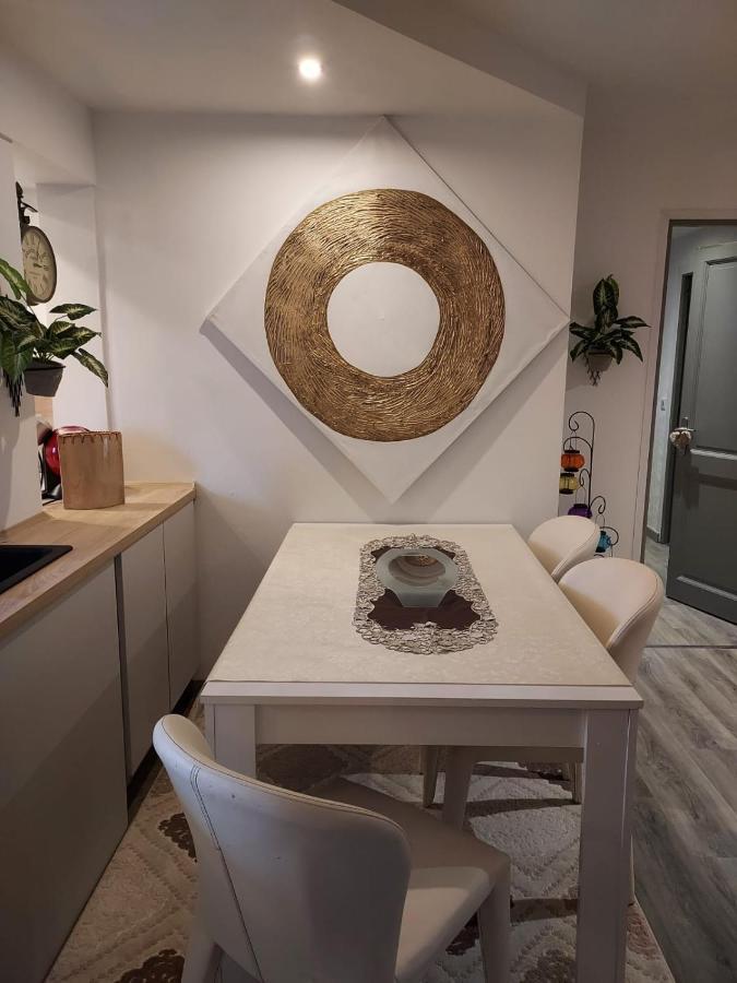 Apartamento Du Vieux Chateau Jardin & Parking Gratuit *