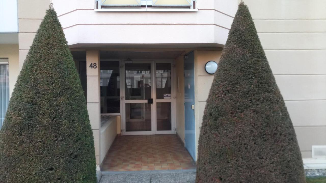 Du Vieux Chateau Jardin & Parking Gratuit
